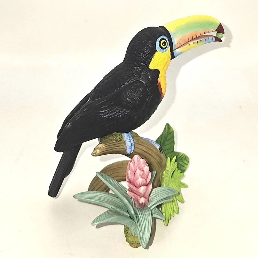 Lenox 2002 Keel-Billed‎ Toucan Bird Porcelain Figurine Tropical Rainforest Decor